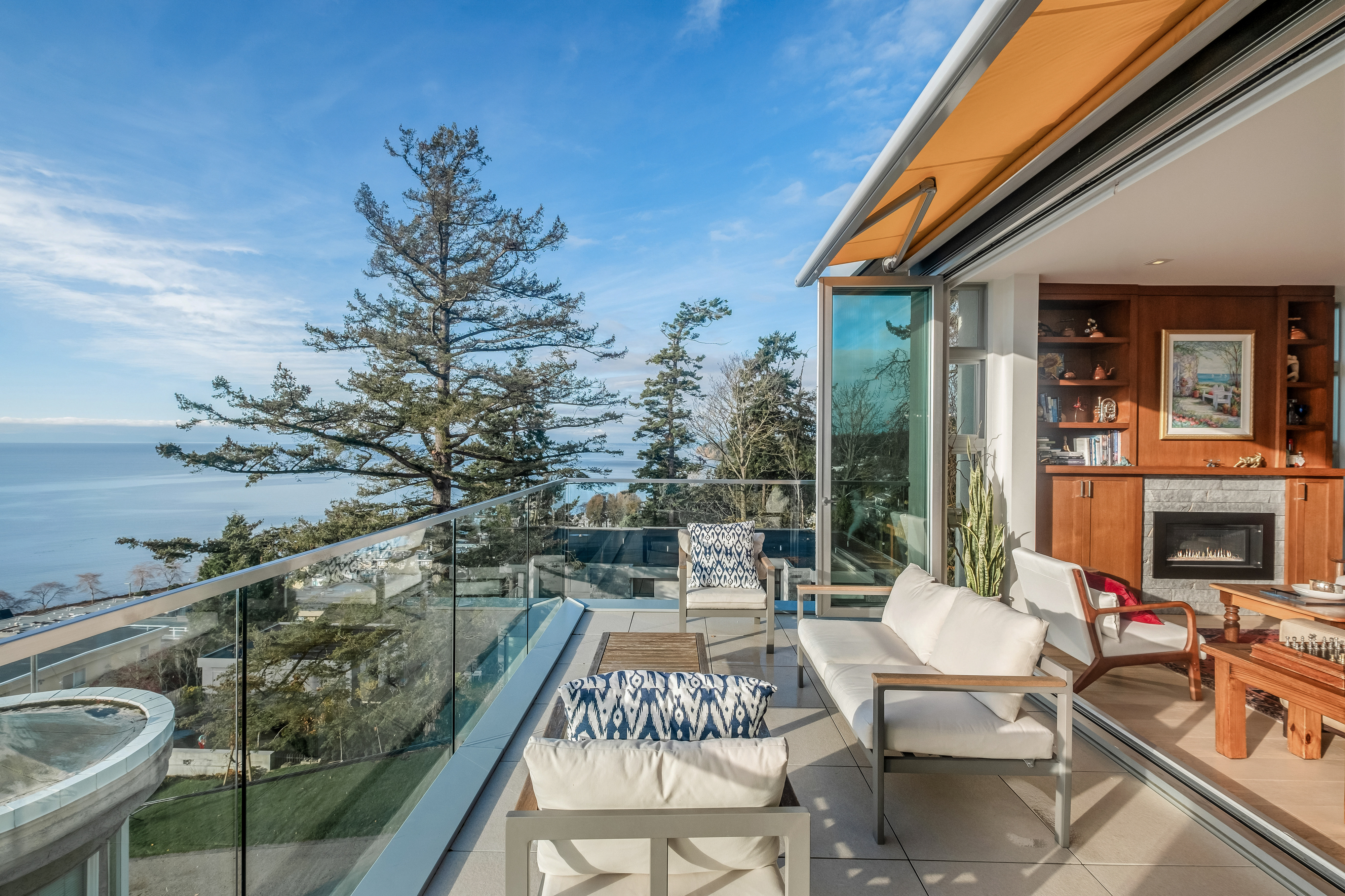 15046 Buena Vista Avenue